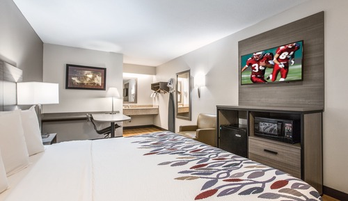 Superior Room, 1 King Bed (Smoke Free, Second Floor)