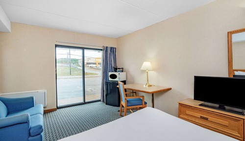 Room, 1 Queen Bed, Non Smoking