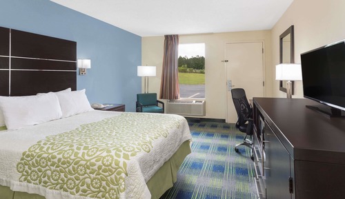 Double Room, Smoking