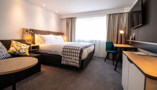 Standard Room, 1 Queen Bed with Sofa bed