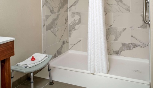 Suite, Multiple Beds, Accessible, Non Smoking