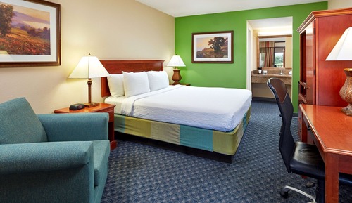 Room, 1 Queen Bed, Accessible, Non Smoking (Mobility Accessible)