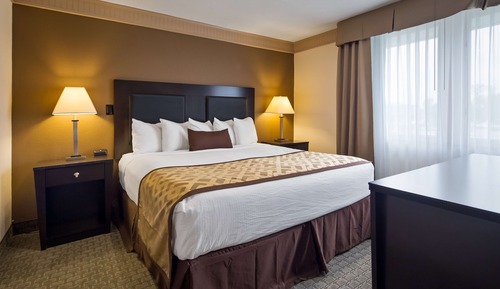 Suite, 1 King Bed, Non Smoking, Refrigerator & Microwave