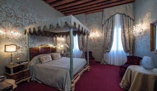 Junior Studio Suite, Garden View