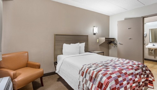 Standard Room, 1 Double Bed, Accessible (Smoke Free)