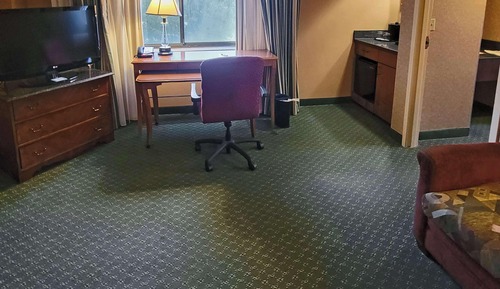 Suite, 1 King Bed, Accessible, Non Smoking
