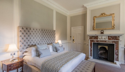 Suite (Mansion)