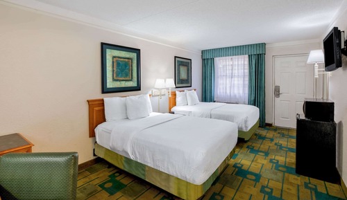 Room, 2 Double Beds, Accessible, Non Smoking (Mobility/Hearing, Tub w/ Grab Bars)