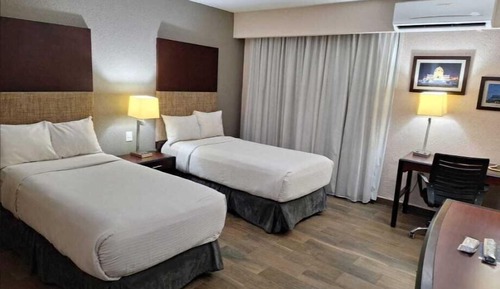Standard Room, 2 Double Beds, Non Smoking