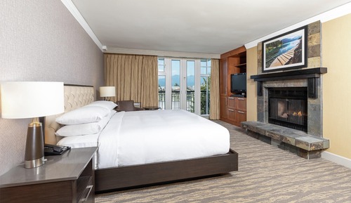 Suite, 2 Bedrooms (The Mountain Suite, 2 King Beds)