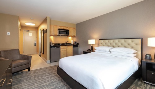 Studio, 1 Queen Bed, Kitchenette