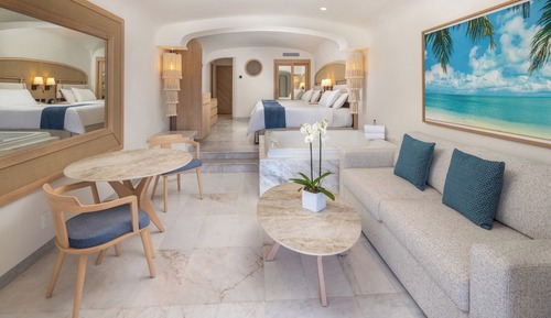 Superior Ocean View Suite - Kids & Teens Free