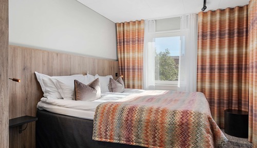 Business Room, 2 Twin Beds, Non Smoking (with Sofabed)