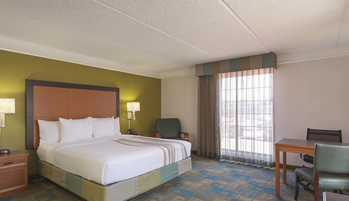 Deluxe Room, 1 King Bed, Non Smoking