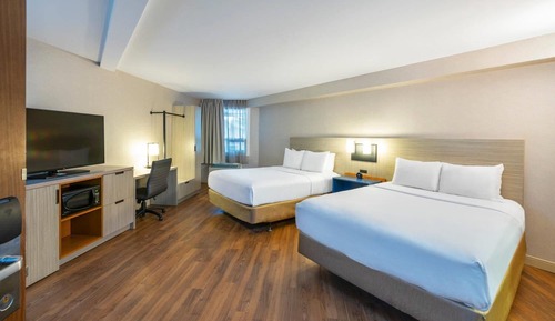 Room, 2 Queen Beds, Non Smoking