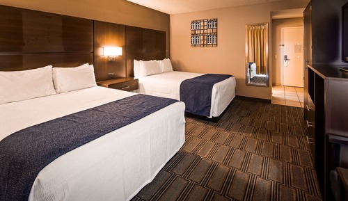 Standard Room, 2 Queen Beds, Refrigerator & Microwave, Garden View