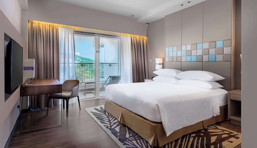 Deluxe Room, 1 King Bed (High Floor)