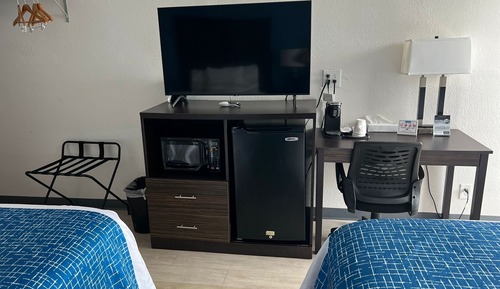 Room, 2 Queen Beds, Non Smoking