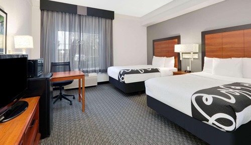 Room, 2 Double Beds, Non Smoking (Bathtub w/Grab Bars)