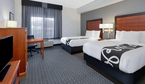 Deluxe Room, 2 Double Beds, Non Smoking