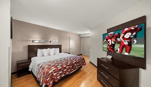 Suite, 1 King Bed, Non Smoking