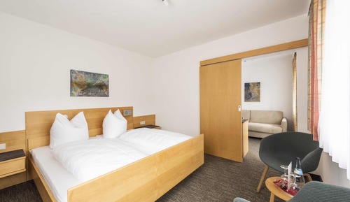 Suite (2 people)