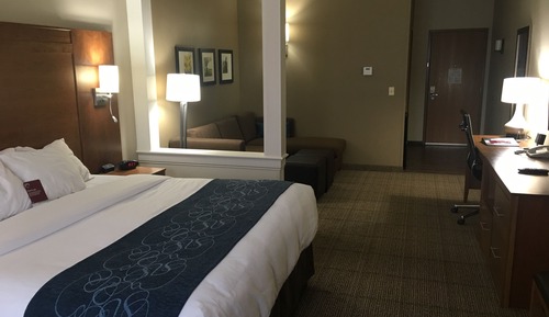 Suite, 1 King Bed, Accessible, Non Smoking