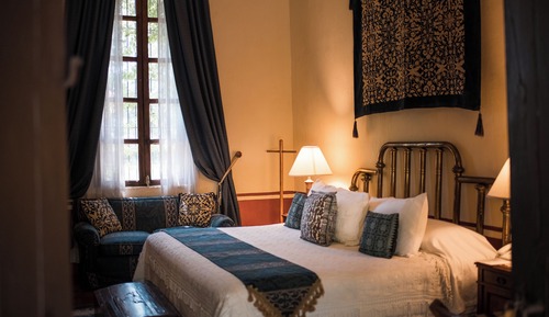 Superior Room, 1 King Bed