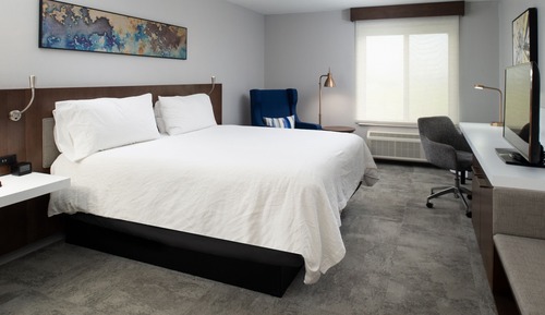 One King Bed