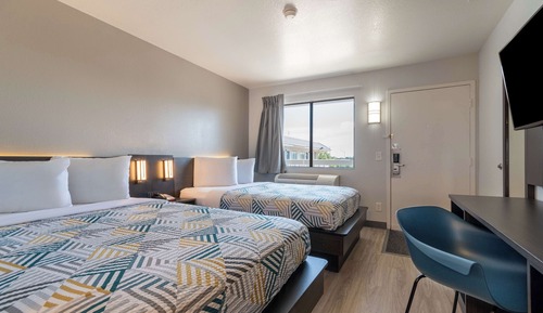Standard Room, 2 Double Beds, Non Smoking