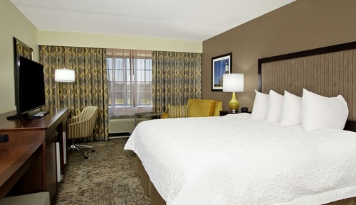 Standard room with king bed