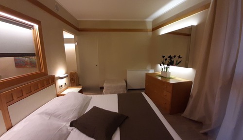 Suite, 1 King Bed, Jetted Tub