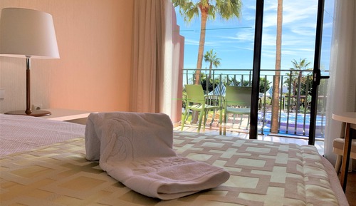 Deluxe Twin Room , Pool