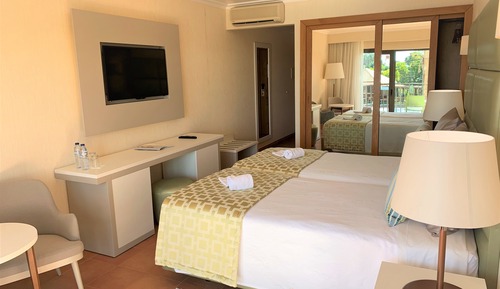 Deluxe Single Room, Pool View