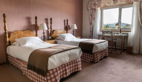 Standard Room, 2 Twin Beds, Lake View