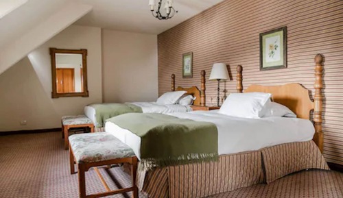 Traditional Studio, 2 Twin Beds