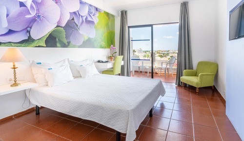 Twin Room, Pool View