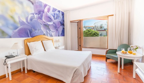 Twin Room, City View