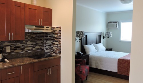 Suite, 1 Queen Bed