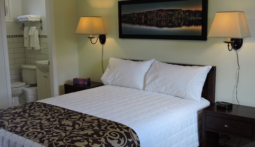 Room, 1 Queen Bed, Balcony