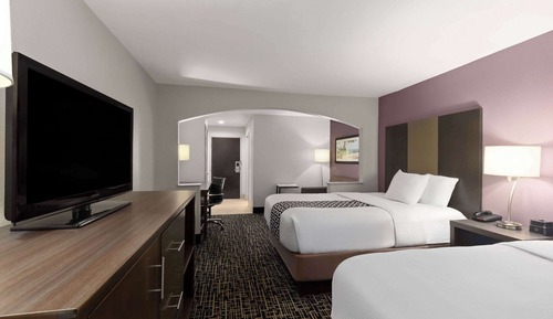 Deluxe Room, 2 Queen Beds, Non Smoking