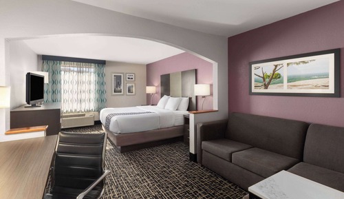 Deluxe Room, 1 King Bed, Non Smoking