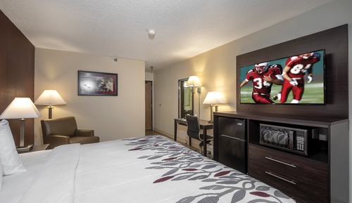 Superior Room, 1 King Bed (Smoke Free)