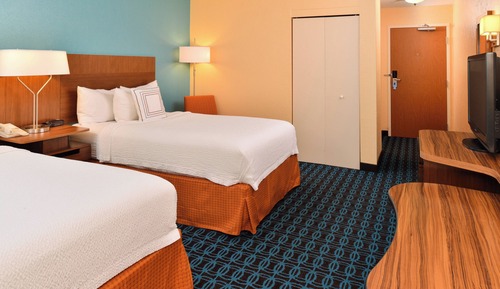 Standard Room, 2 Double Beds (Mobility Accessible, Tub)
