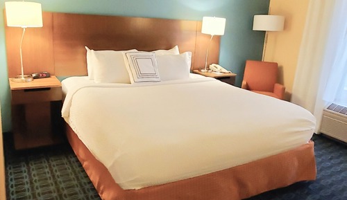 Executive Studio, 1 King Bed with Sofa bed (Mobility Accessible, Tub)