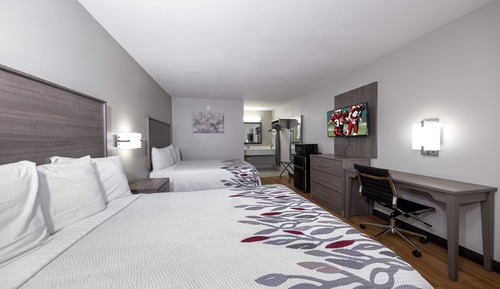 Deluxe Room, 2 Queen Beds, Non Smoking (Smoke Free)