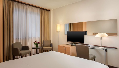 Family Room, Connecting Rooms (2AD+2CH)