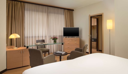 Premium Room