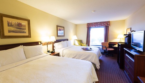 Two queen beds non smoking