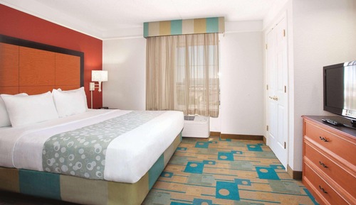 Deluxe Room, 1 King Bed, Non Smoking